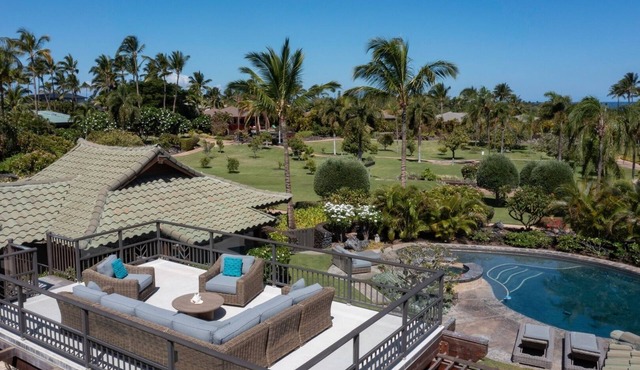 New Listing! 2 Adjacent Luxury Homes, Sleeps 16, Walk to Beach!