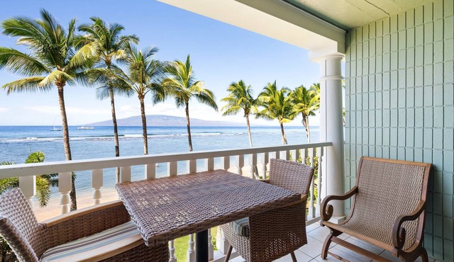 New Listing - Lahaina Shores 317, Beautiful Beachfront Location