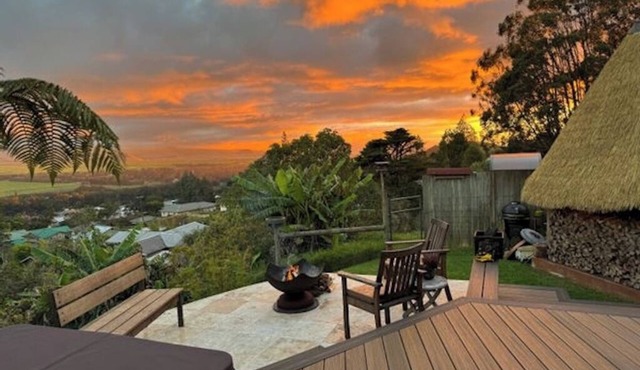 -NEW- Luxurious well appointed Hawai'i home with spectacular Mauna Kea Views