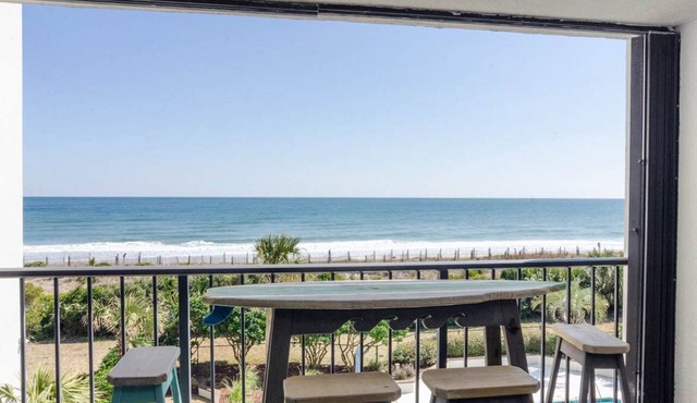 Newly remodeled oceanfront condo in Station One!