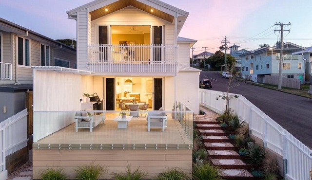 Nordica Luxury Bayside Retreat Wynnum Sleeps 10