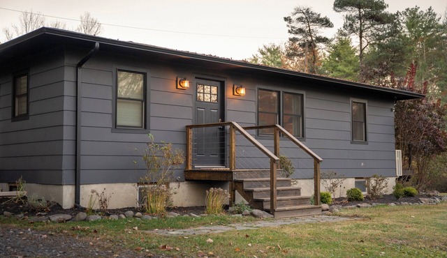 Oakwood Cabin: Kerhonkson’s Retreat