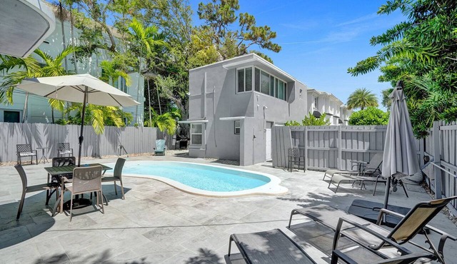 Oasis by Las Olas LUX get away