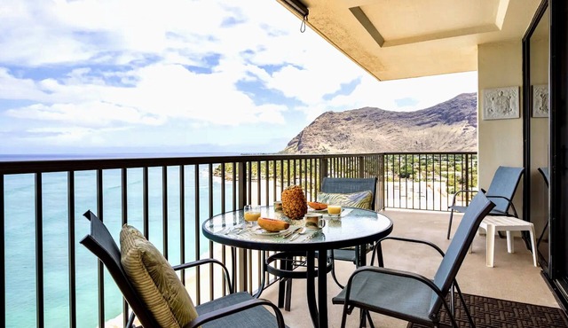 Oceanfront Corner unit Condo , Hawaiian Princess