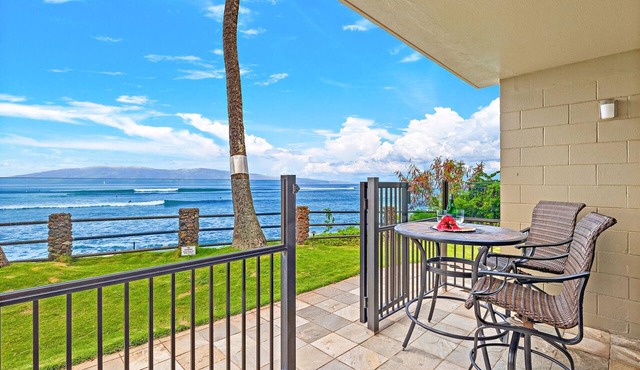 Oceanfront Studio w/Sunsets and Surf - Noelani 119 - Turtle Viewing Beach