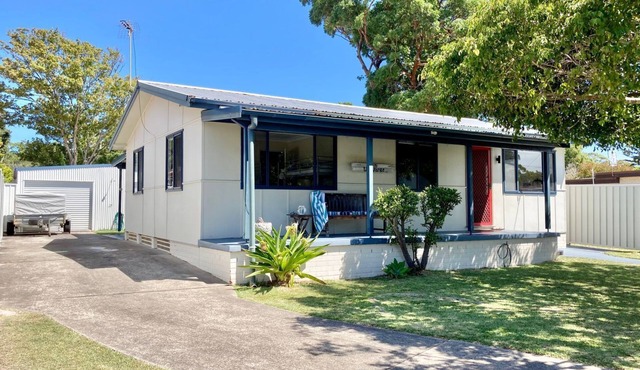 On the Verge - charming Callala Beach cottage