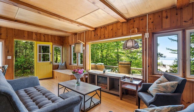 Private Beachfront Cottage in Tiny