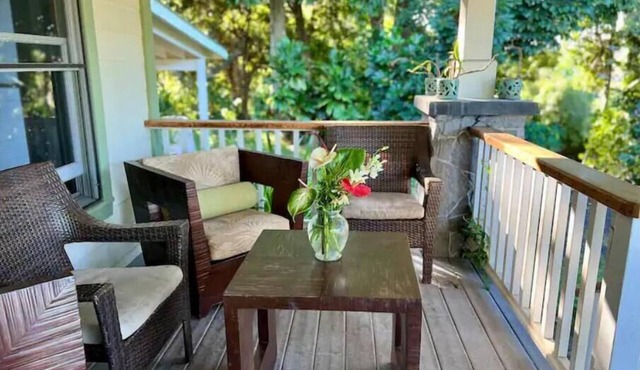 Private paradise organic farm stay with ocean view, nestled in banana grove