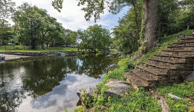 Riverfront, ½ Mile to Smoky Mtn National Park