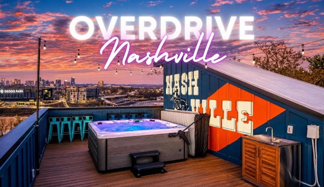 Rooftop Deck Hot Tub & Game Room in Nashville