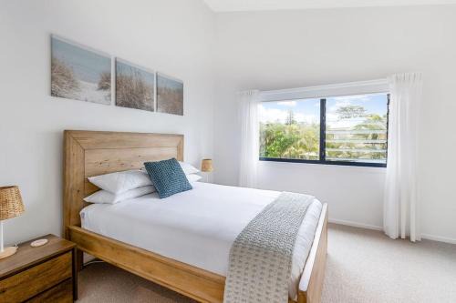 Seabrook – on Main Street, walk to beach & shops