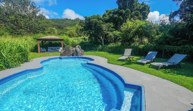 Secluded Pool House with Ocean Views on North Shore