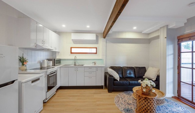 Serene 3-Bedroom Inner-City Retreat @Highgate Hill