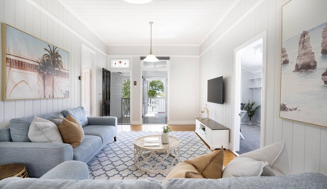 Shiloh House - Apartment 2 - upstairs half of this magnificent Queenslander