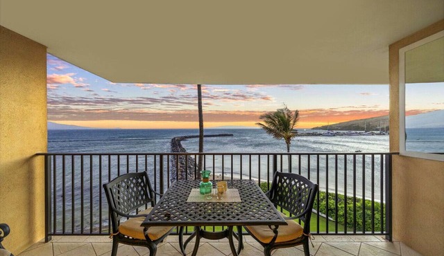 Simply Amazing Oceanfront Condo! Milowai 310
