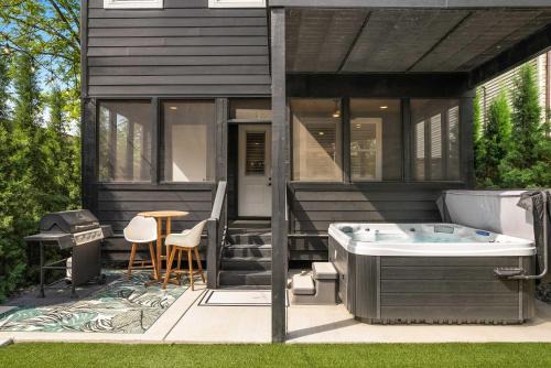 Sophisticated Sanctuary Hot Tub Outdoor Haven