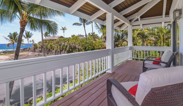 Spacious 8BR w/Ocean Views, Sleeps 16 with AC in fabulous Kailua-Kona