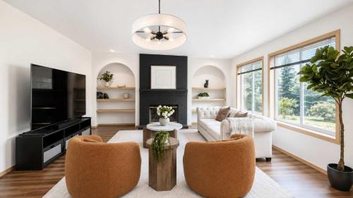 Spacious Pet-friendly 5BR Home in Lynnwood