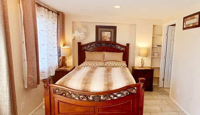 Spacious Waialua studio
