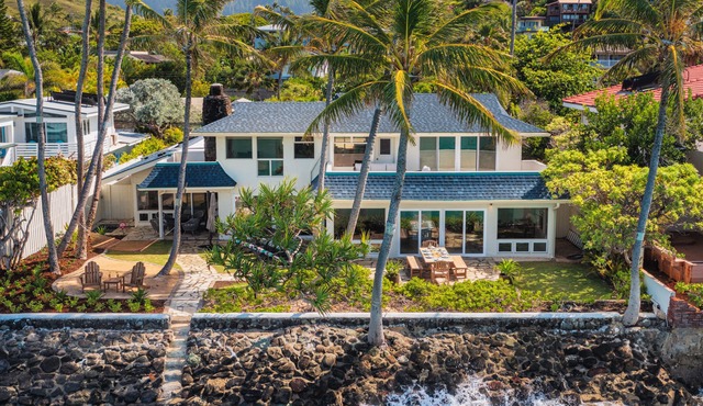 Spectacular Lanikai Ocean Front w/Pool - newly remodeled, sleeps up to 18!