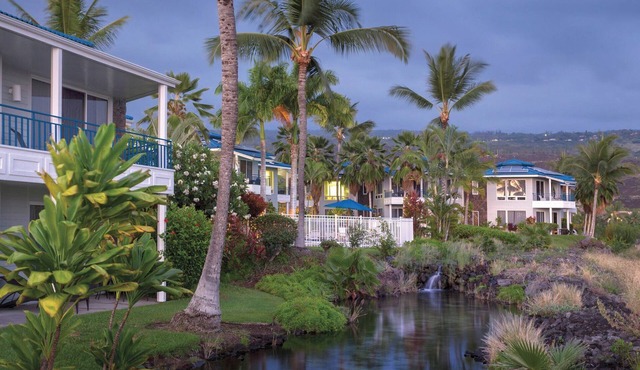 Stay in paradise minutes from the beach