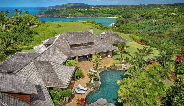 Stunning, expansive home with pool, jacuzzi, waterfall and ocean views