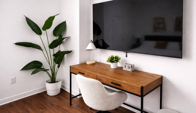 Stylish Loft | 9 min walk to Orpheum