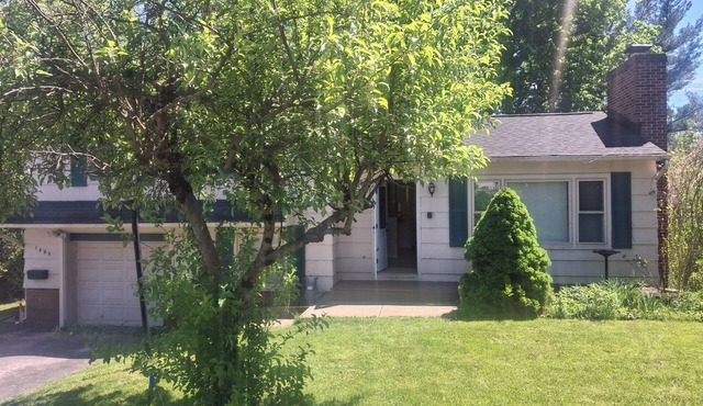 Superb 4-bedroom house in Rochester perfect for family getaways