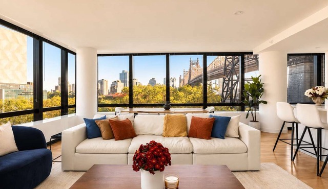 Sutton Lane | 3rd-floor 2BR w/Doorman, Gym, Pool