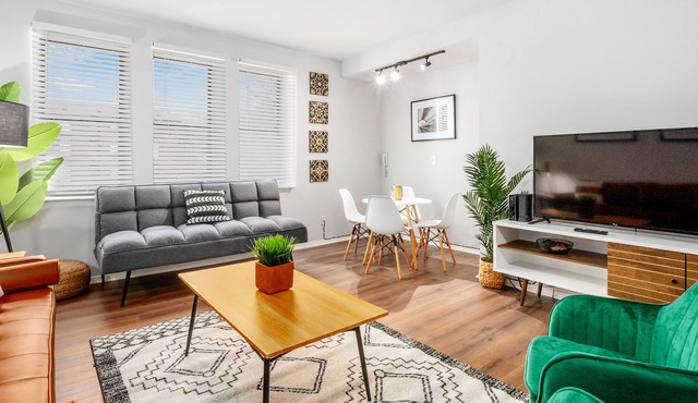 Tantalizing Tribeca, Buzzing Nightlife, BJC Hospital