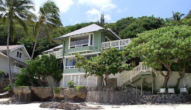 The Perfect Lanikai Retreat With Direct Access To Secluded White Sand Beach!
