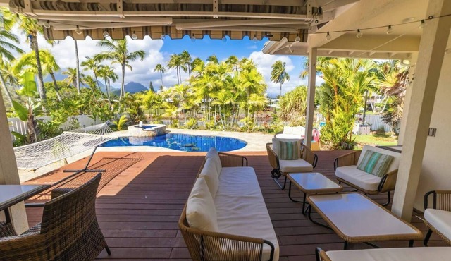 The SunWalk Villa: Stunning 3BR