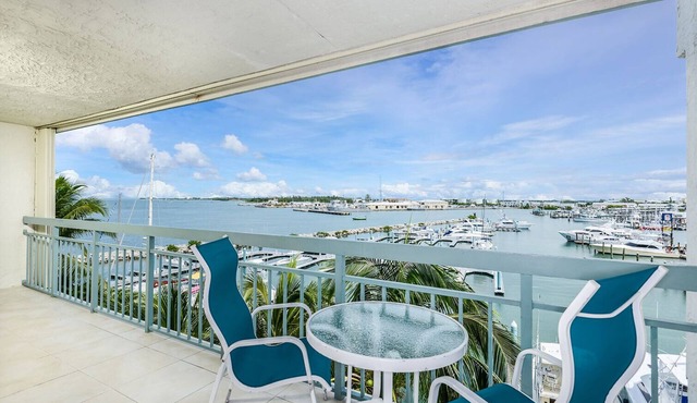 Very Rare-The Galleon 3 King Bd, 3 Bath w/4th king bd in loft + sleeper sofa