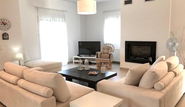 Villa Korais Luxury 3br apt with sea view