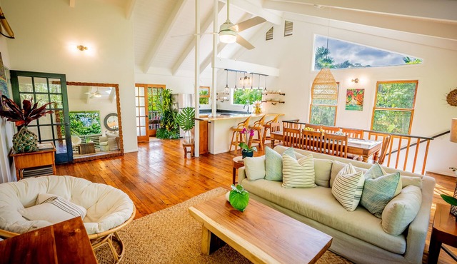 Walk to Hanalei Bay&Town. Waterfalls&Mountain Views. A/C, FREE Surf,Sup,Bike.etc