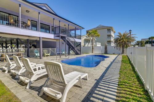 Walk to Surfside Beach: Poolside Oasis