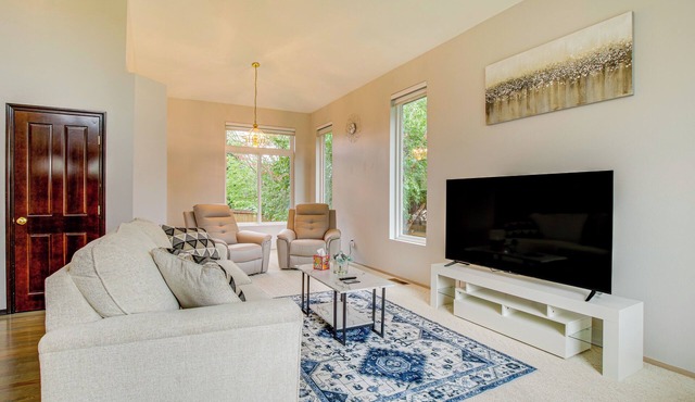 Washington Retreat w/Yard - Near Seattle!