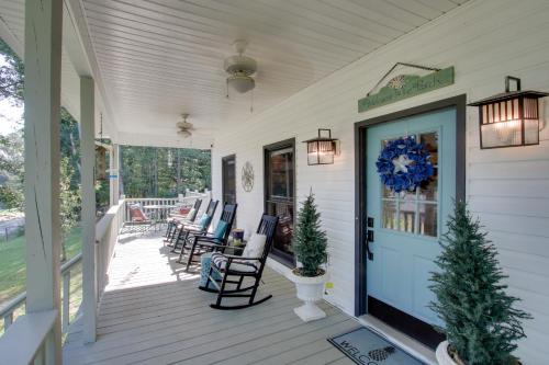Waterfront Home Near Wilson Lake w/Covered Porch!