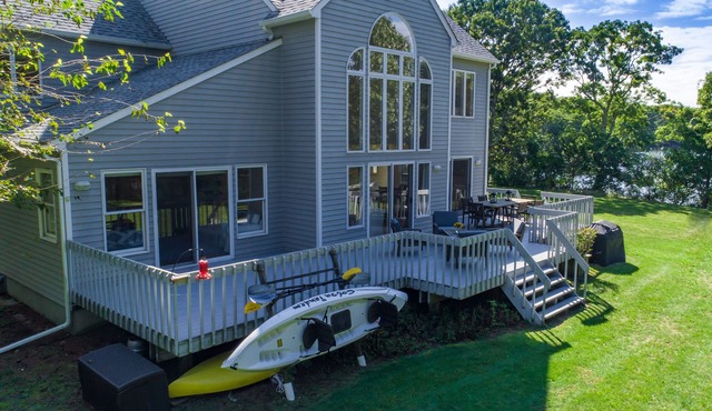 Waterfront, private beach, ready for adventure, light & bright!