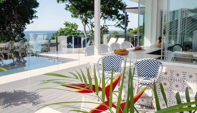 Wave Hill and Pool House, 2 homes, one property. Lennox head
