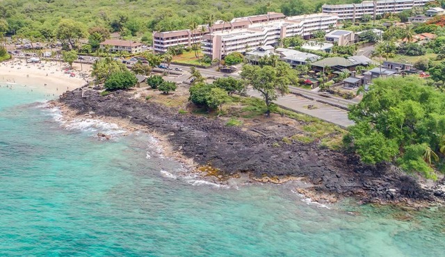 White Sands Villa Beach Condo #322-Top Floor VIEWS