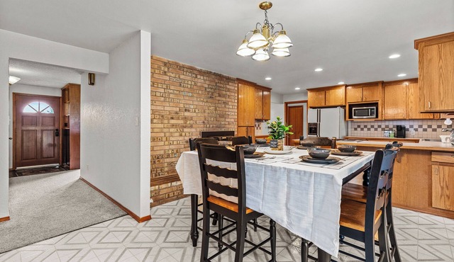World Cup Seattle 2026 Spacious 5BR Sleeps 10 Entire Home 35 Min to Lumen Field!