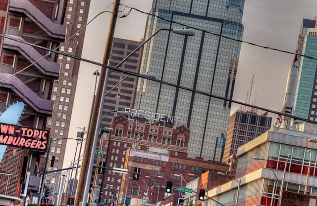 ★ Downtown Downtown Downton ★