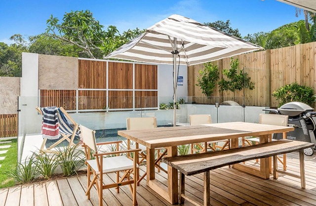 Escape Cottages 