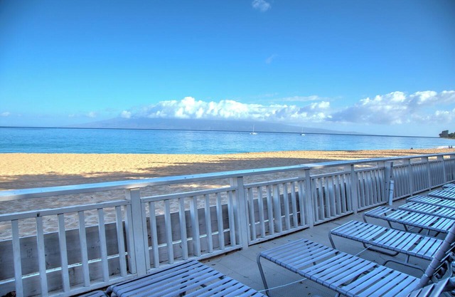 Ocean View, Kaanapali Golf Course front, Beach Cabana