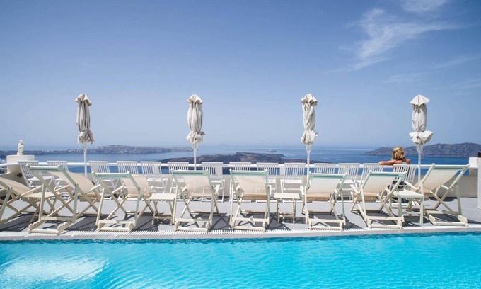 Firostefani Apartment | 25 m² Serviced apartment ∙ 127 guests