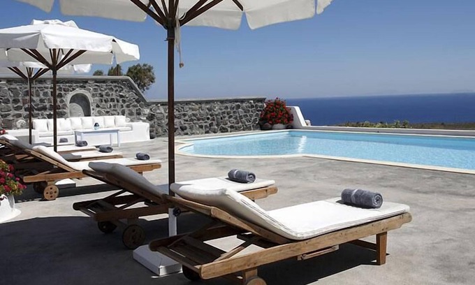 Imerovigli Hotel | Aghios Artemios Traditional Houses