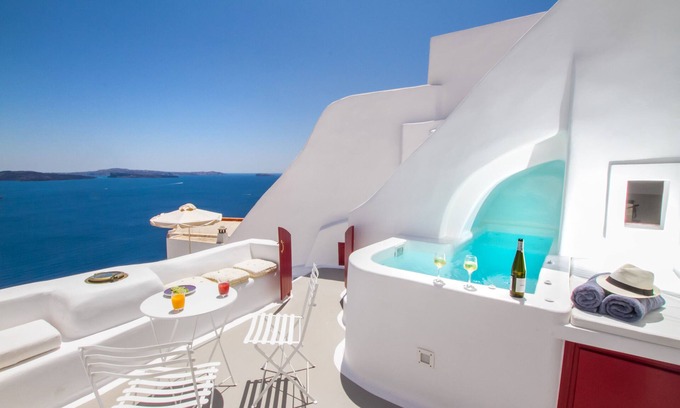 Oia House | Hector Cave House Oia Santorini