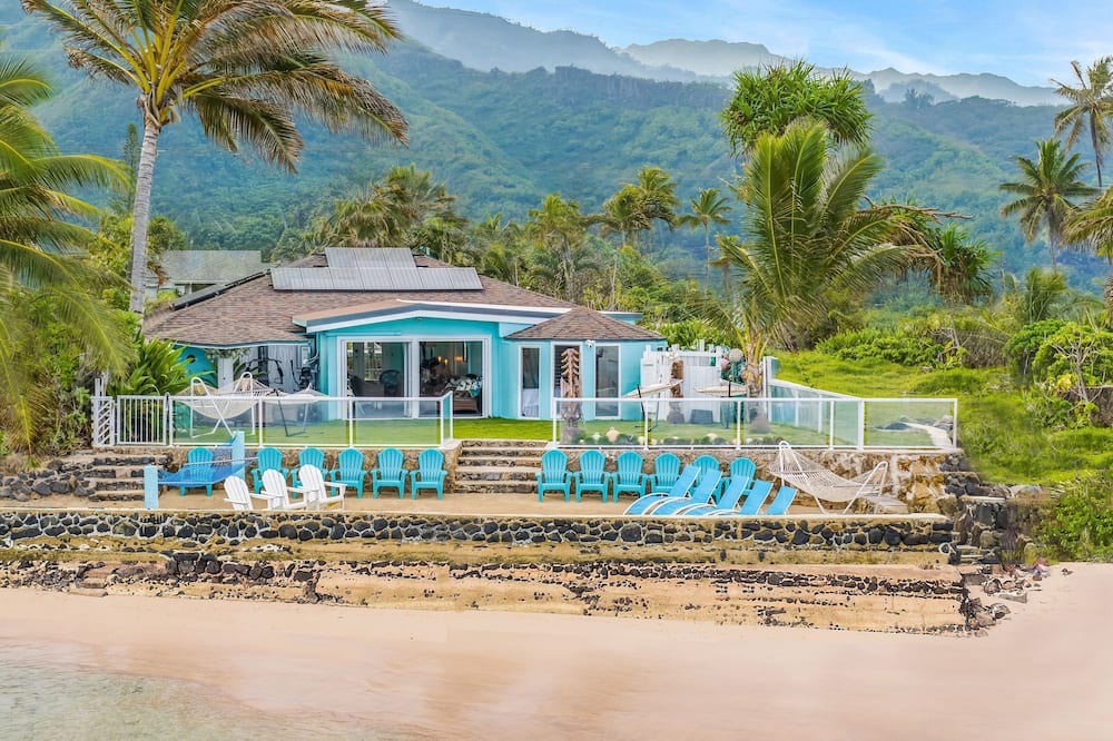 Hauula House | Jewel of Hawaii:Beachfront Estate w/Pvt Beach🏖️Snrkl Reef,JurassicPark FilmSite
