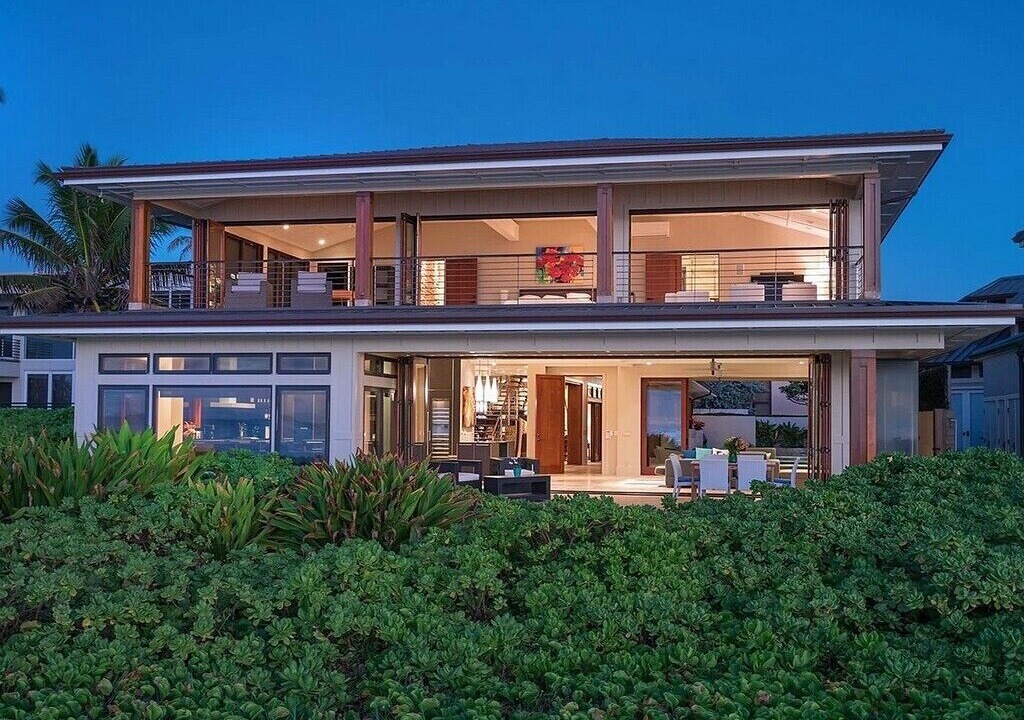 Kailua Villa | Seaside Sophistication: Live the Coastal Lifestyle You Deserve